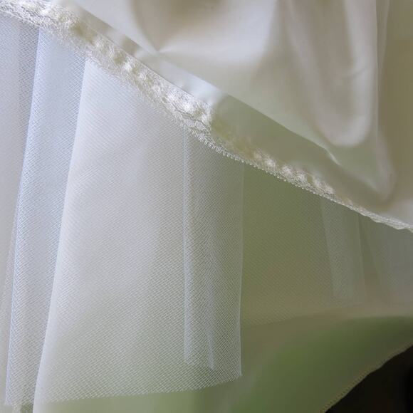 VINTAGE Petticoat/Slip Size 10 Ruffled Layered Tulle Zipper Full Puffy Prairie - Picture 10 of 10